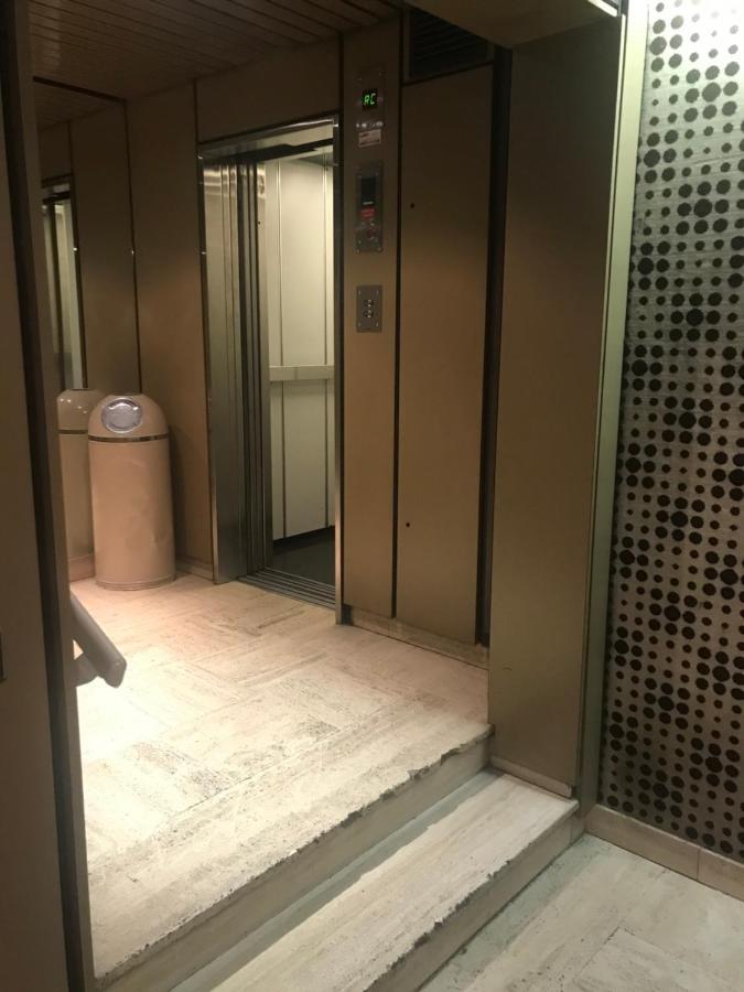 Studio 1000M Tour Effeil Paris Eksteriør bilde